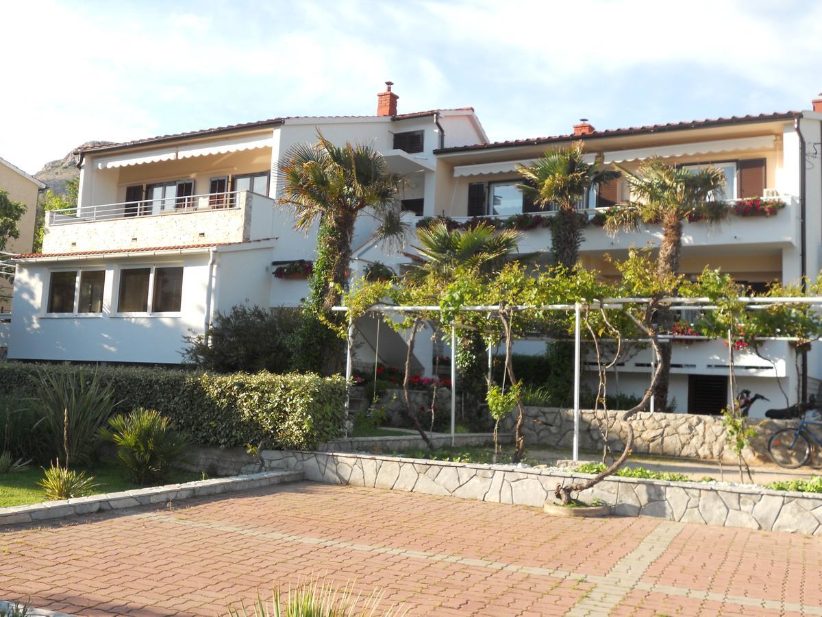 Apartments Mihalic I Baška Exteriör bild