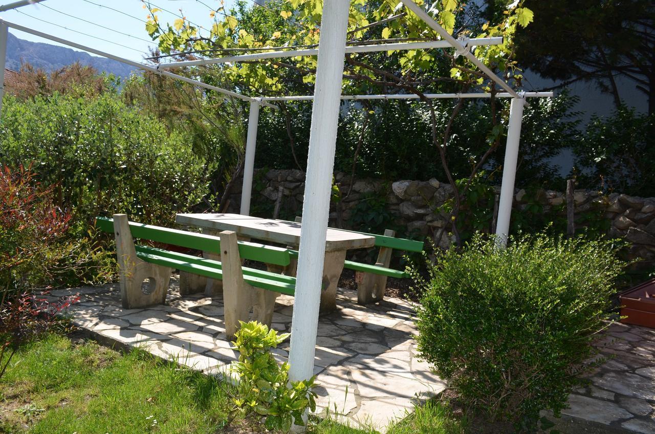 Apartments Mihalic I Baška Exteriör bild